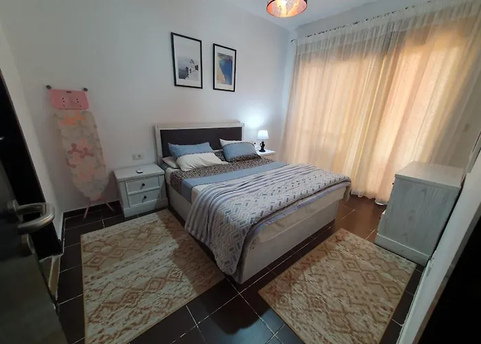 Porto Apartahotel *